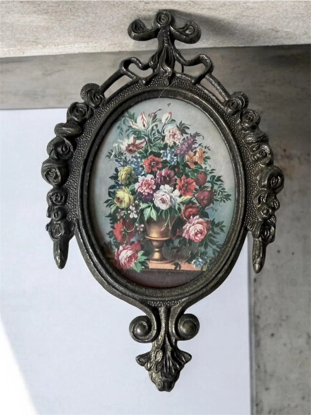 Antique-Style Oval Floral ornate Picture Frame in Dark Metallic Finish. Italy